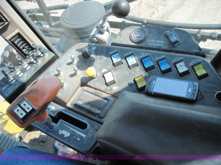 image for item 4099 1999 Rogator 854