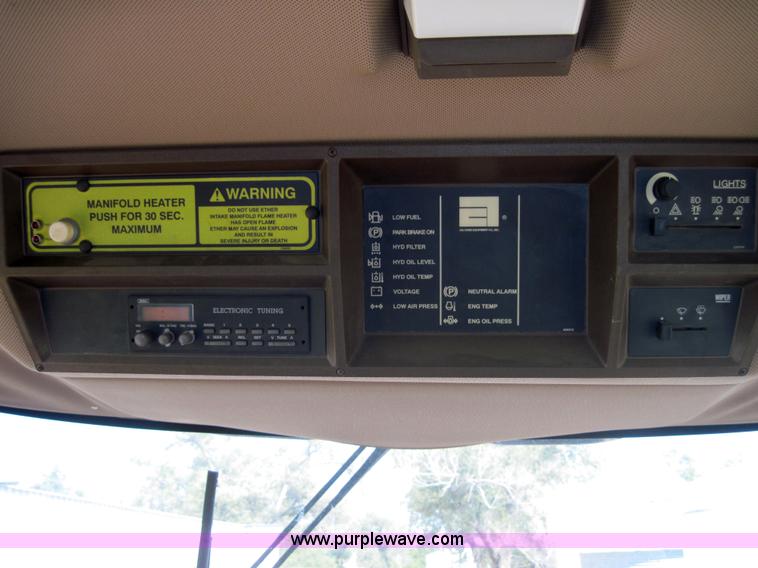 image for item 4099 1999 Rogator 854