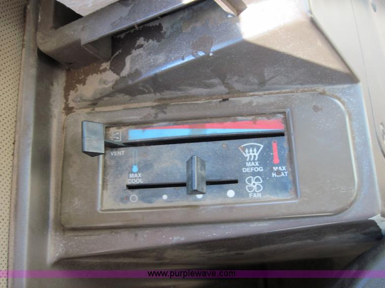 image for item 4099 1999 Rogator 854