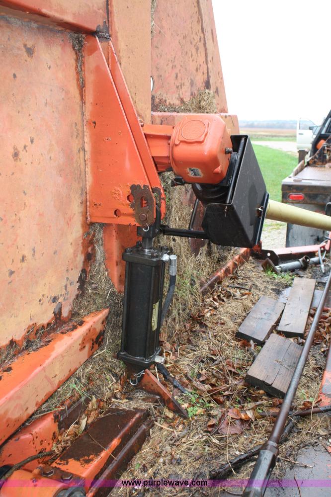 image for item 4670 Bush Hog 2620 rotary mower