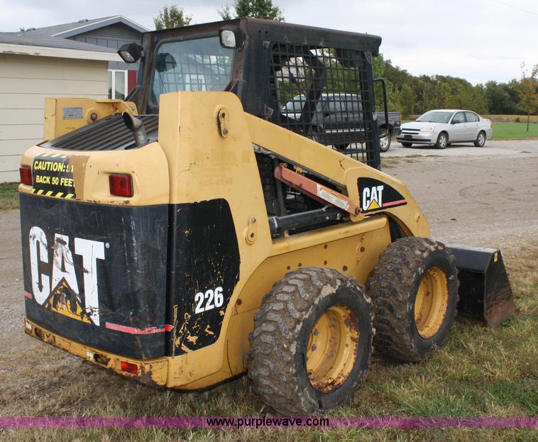 image for item 4673 1999 Caterpillar 226 skid steer