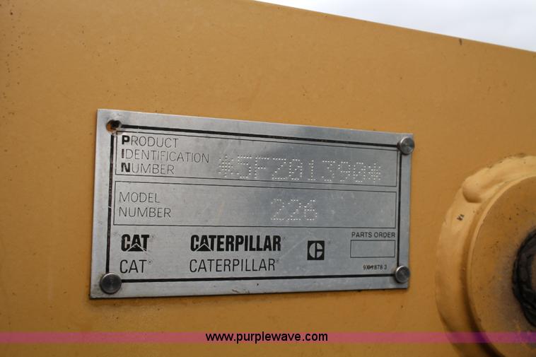 image for item 4673 1999 Caterpillar 226 skid steer