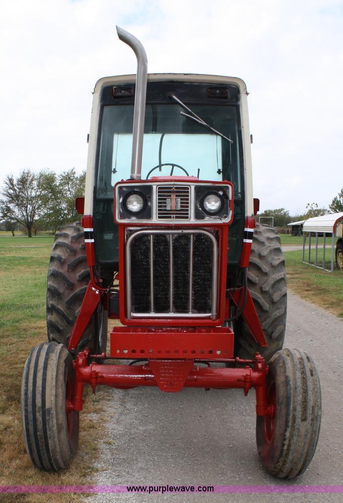 image for item 4680 1977 International 986 tractor