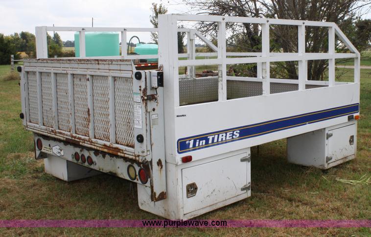 image for item 4682 Piedmont aluminum service bed