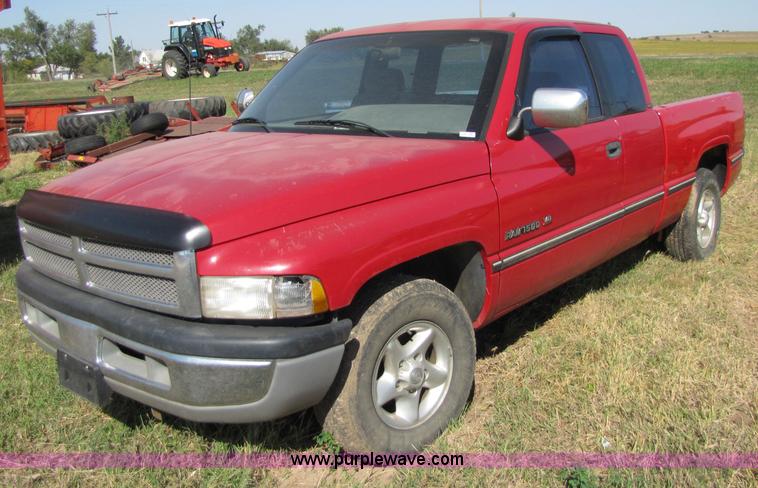 image for item 5156 1996 Dodge Ram 1500 pickup truck