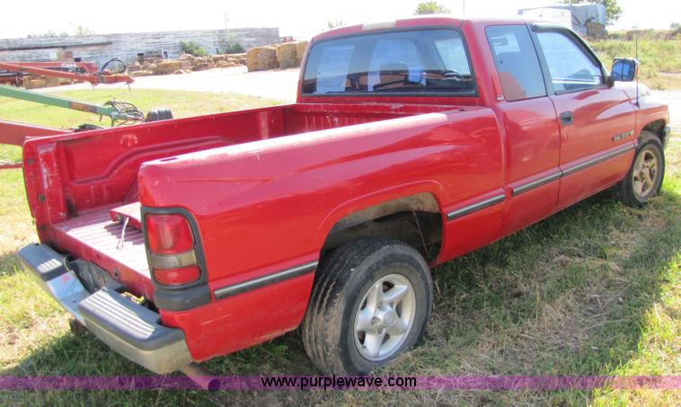 image for item 5156 1996 Dodge Ram 1500 pickup truck