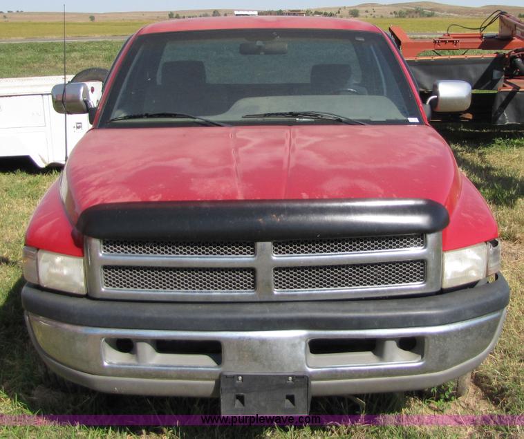 image for item 5156 1996 Dodge Ram 1500 pickup truck