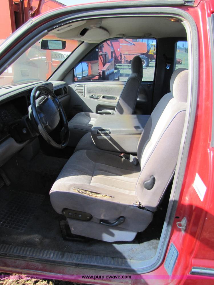 image for item 5156 1996 Dodge Ram 1500 pickup truck