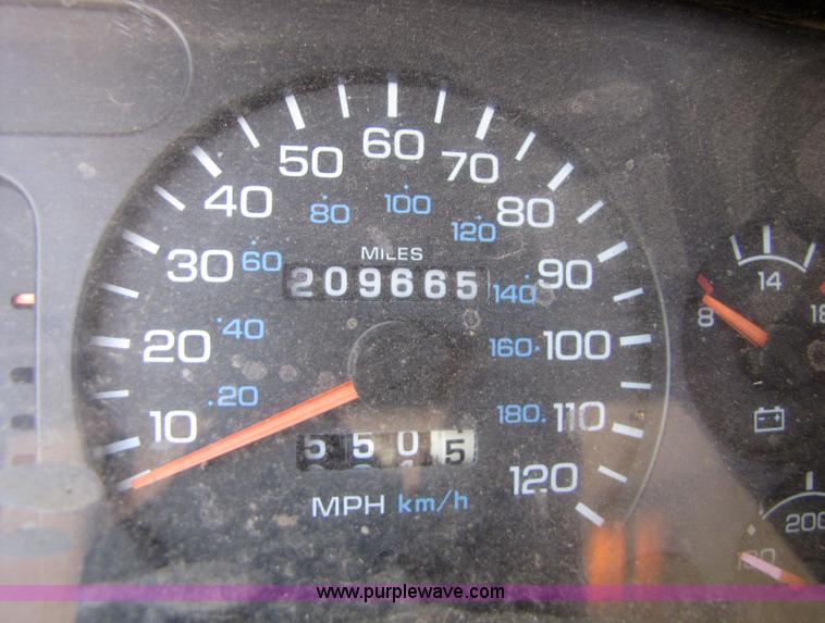 image for item 5156 1996 Dodge Ram 1500 pickup truck