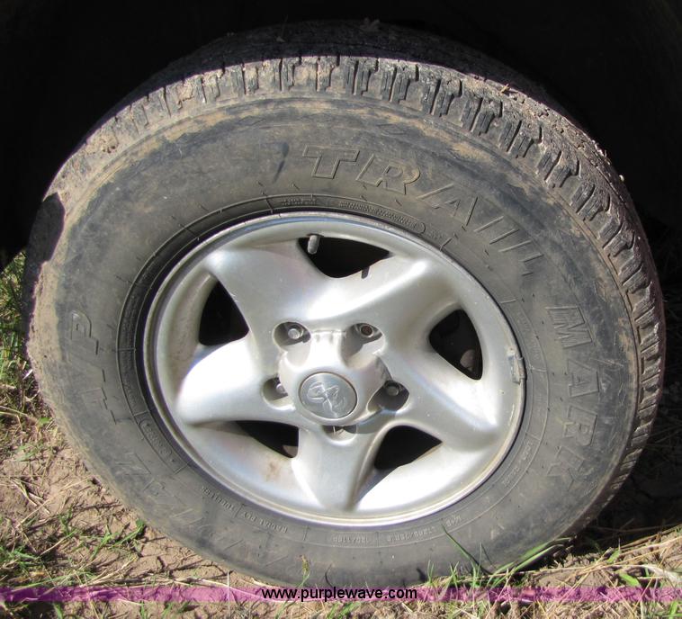 image for item 5156 1996 Dodge Ram 1500 pickup truck