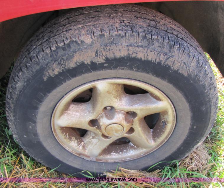 image for item 5156 1996 Dodge Ram 1500 pickup truck