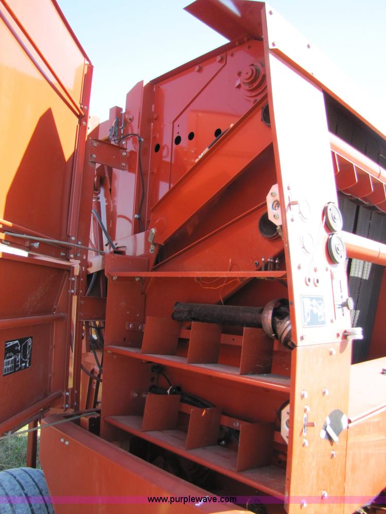 image for item 5157 AGCO Hesston 856 round baler