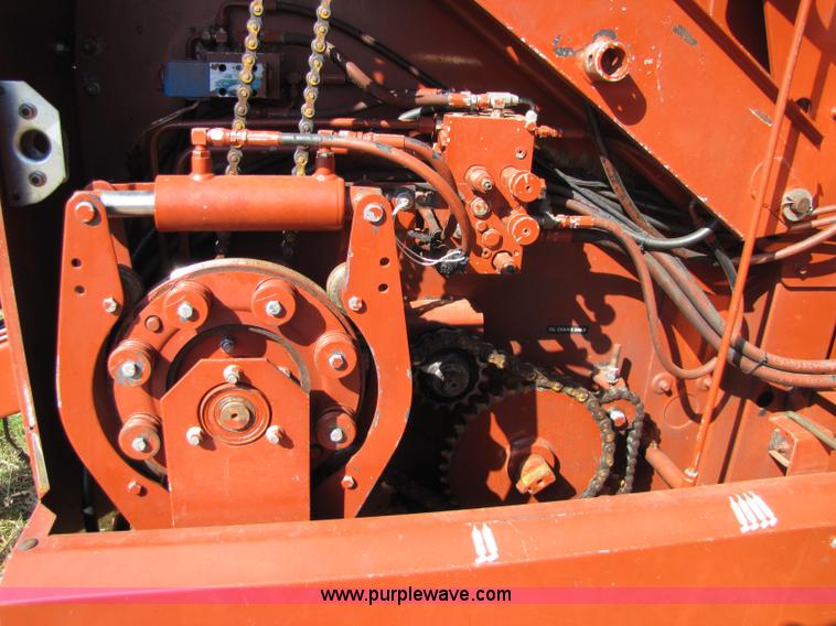 image for item 5157 AGCO Hesston 856 round baler