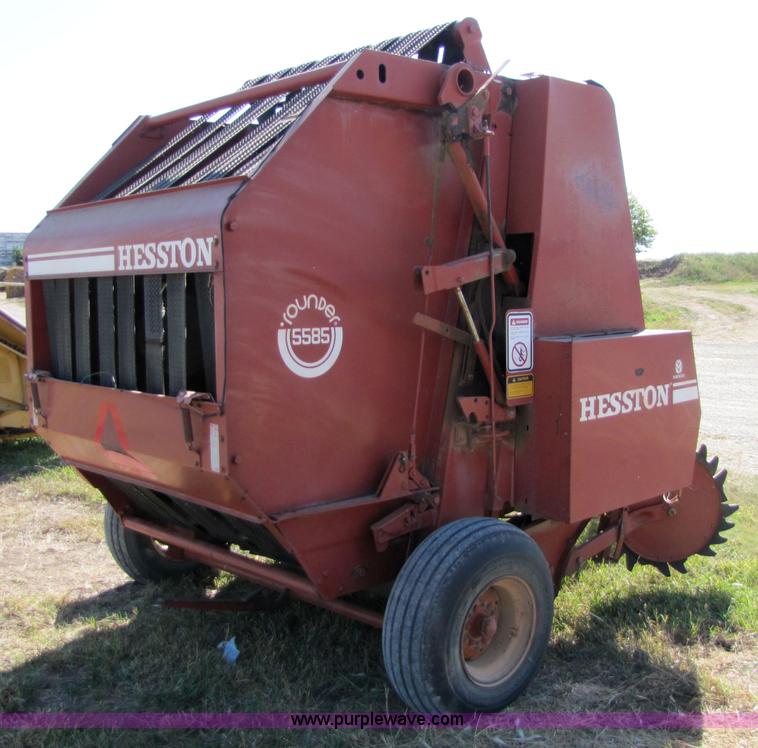 image for item 5159 Hesston 5585 round baler