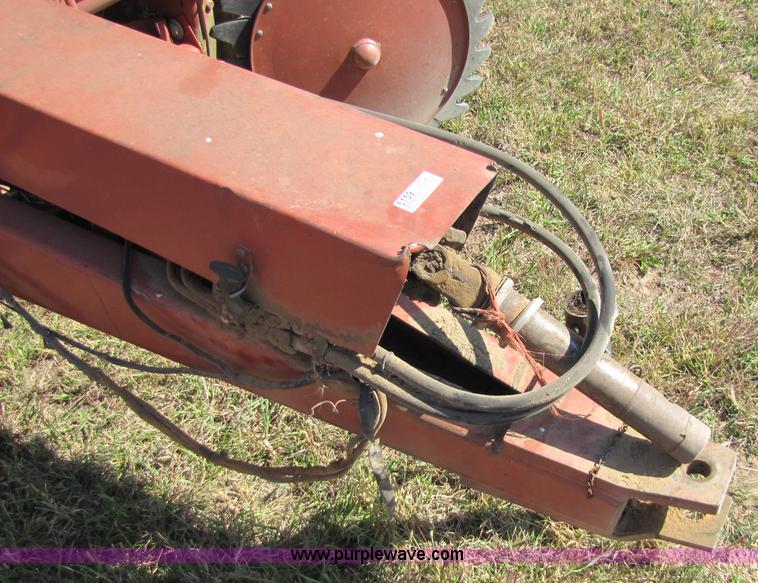 image for item 5159 Hesston 5585 round baler