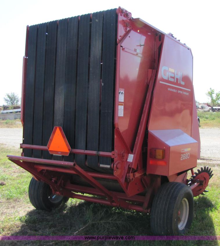 image for item 5160 Gehl 2880 round baler