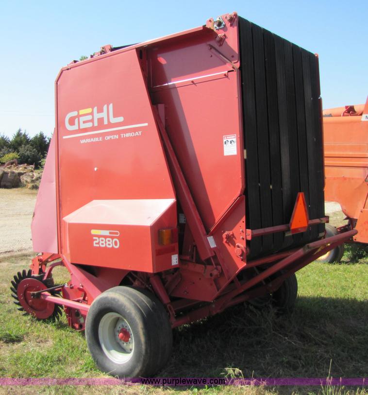image for item 5160 Gehl 2880 round baler