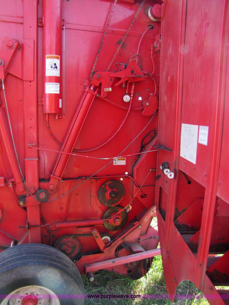 image for item 5160 Gehl 2880 round baler
