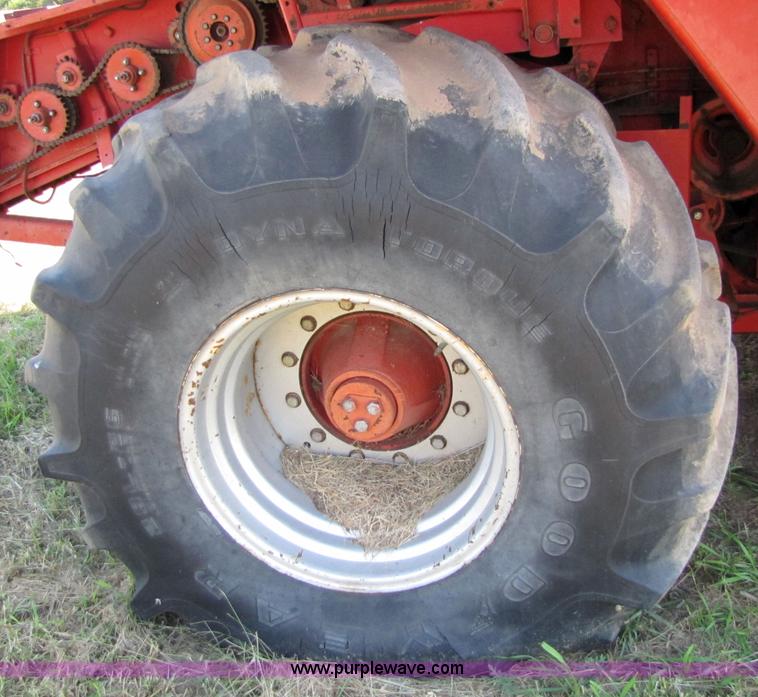 image for item 5161 Massey-Ferguson 750 combine