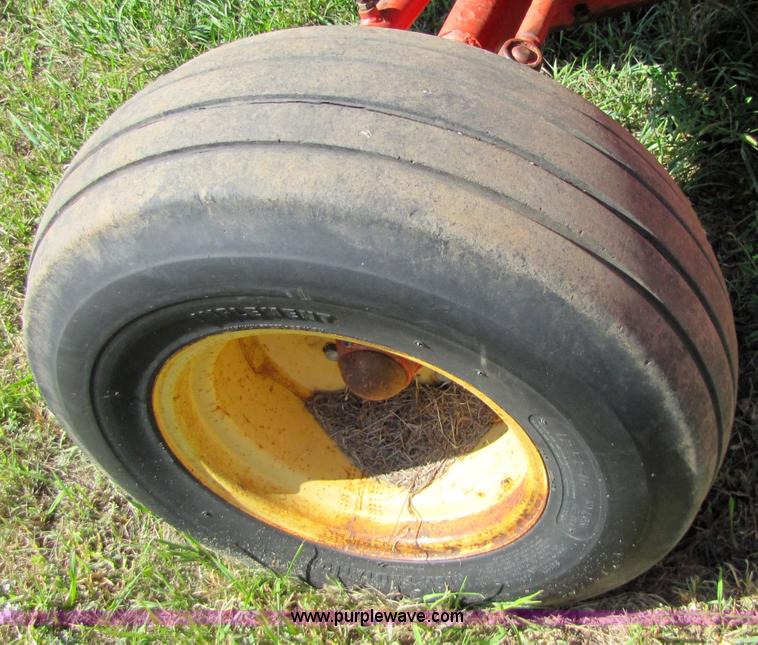 image for item 5161 Massey-Ferguson 750 combine