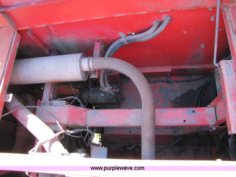 image for item 5161 Massey-Ferguson 750 combine