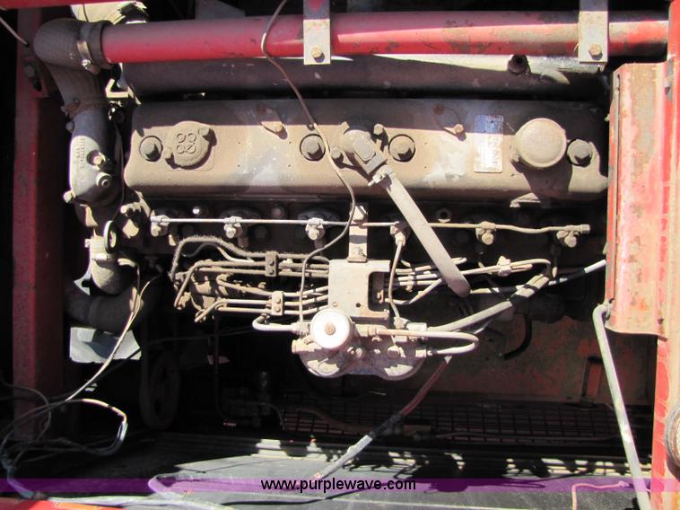 image for item 5161 Massey-Ferguson 750 combine