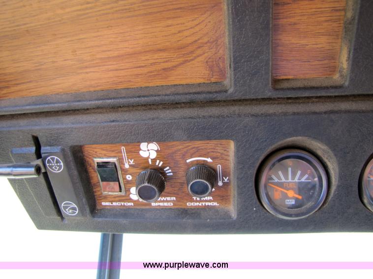 image for item 5161 Massey-Ferguson 750 combine