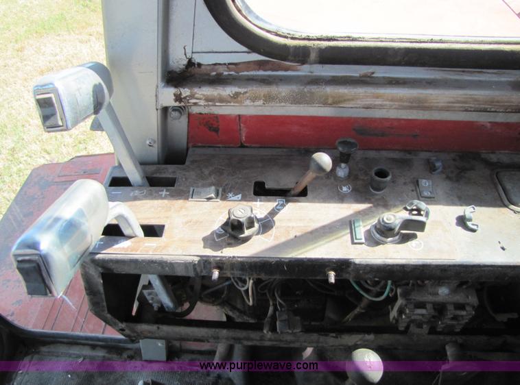 image for item 5161 Massey-Ferguson 750 combine