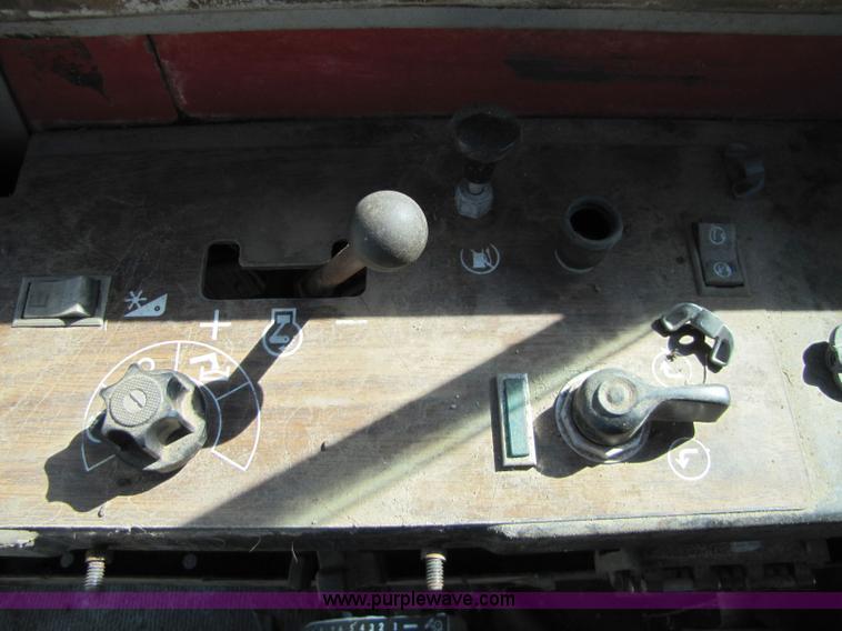 image for item 5161 Massey-Ferguson 750 combine