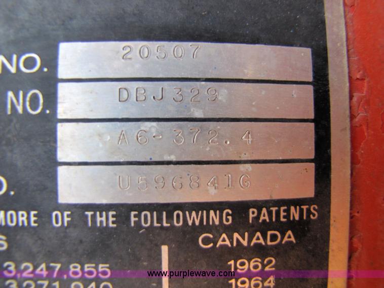 image for item 5161 Massey-Ferguson 750 combine