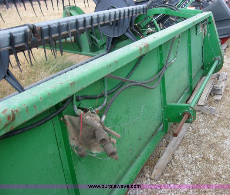 image for item 5240 John Deere 930 flex platform
