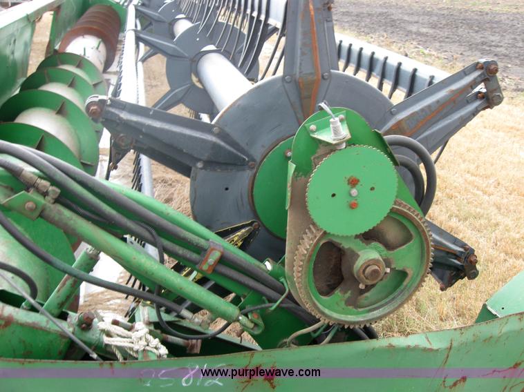 image for item 5240 John Deere 930 flex platform