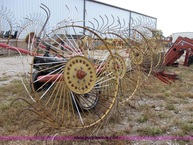 image for item 5244 Kelderman 10 wheel hay rake