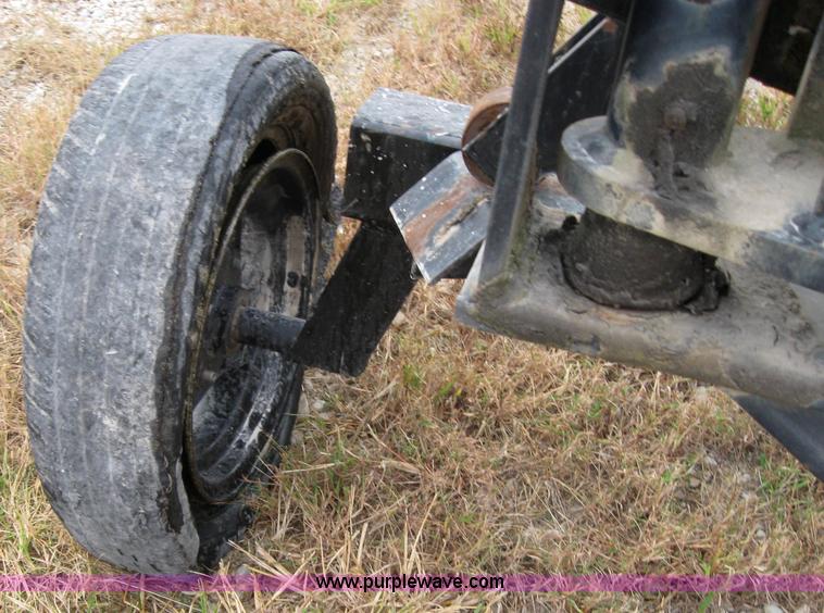 image for item 5244 Kelderman 10 wheel hay rake