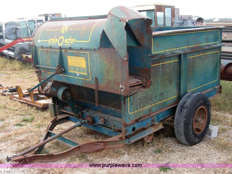 image for item 5249 Grain-O-Vator Series 55 feed wagon