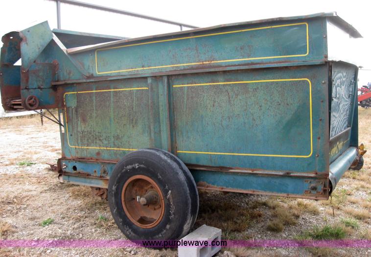 image for item 5249 Grain-O-Vator Series 55 feed wagon