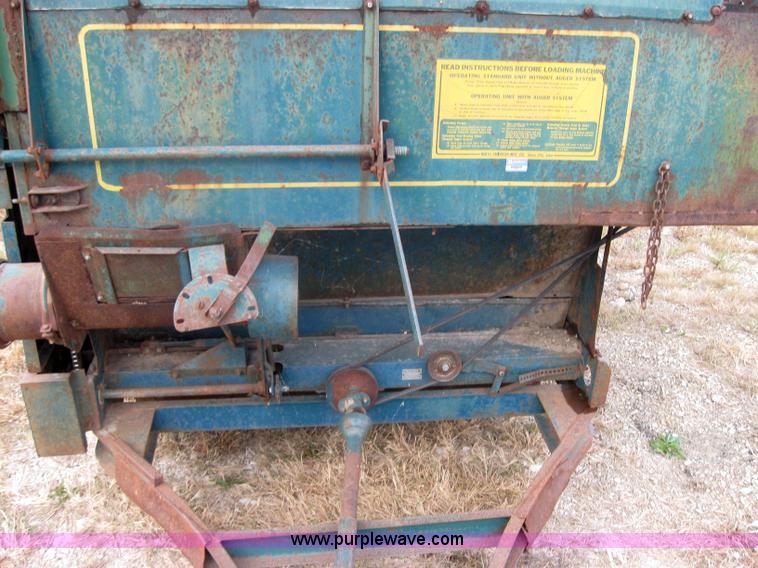 image for item 5249 Grain-O-Vator Series 55 feed wagon