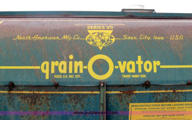 image for item 5249 Grain-O-Vator Series 55 feed wagon