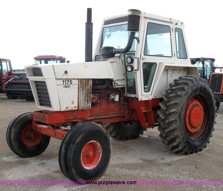 image for item 5253 Case 1175 tractor