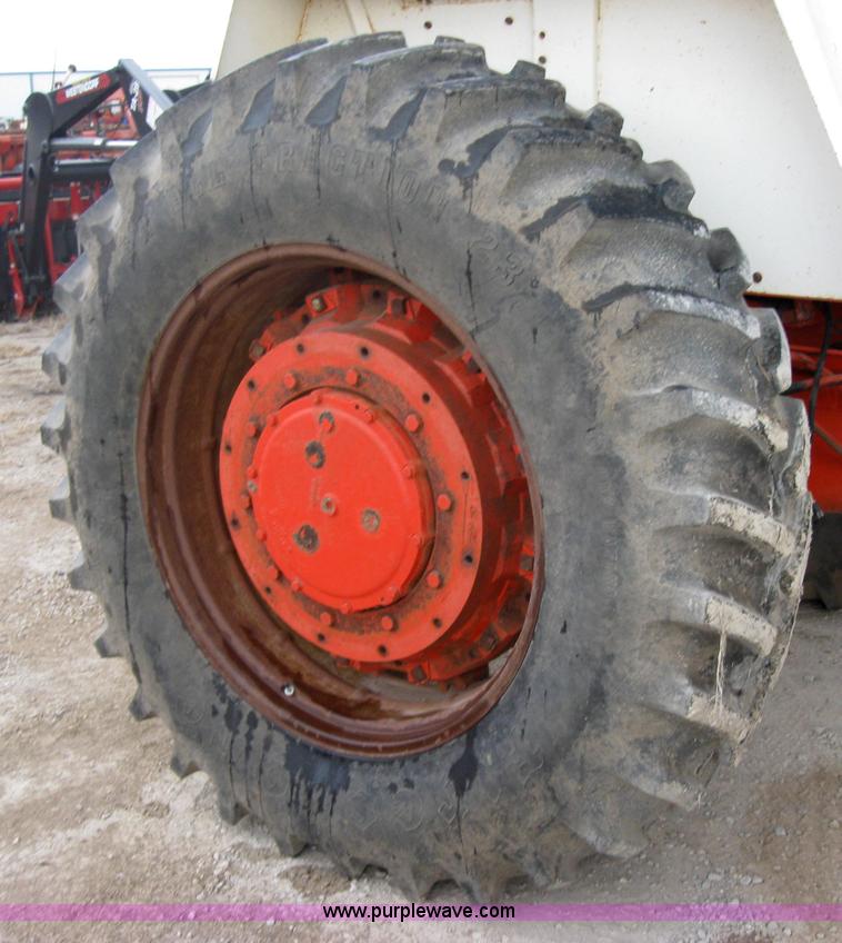 image for item 5253 Case 1175 tractor