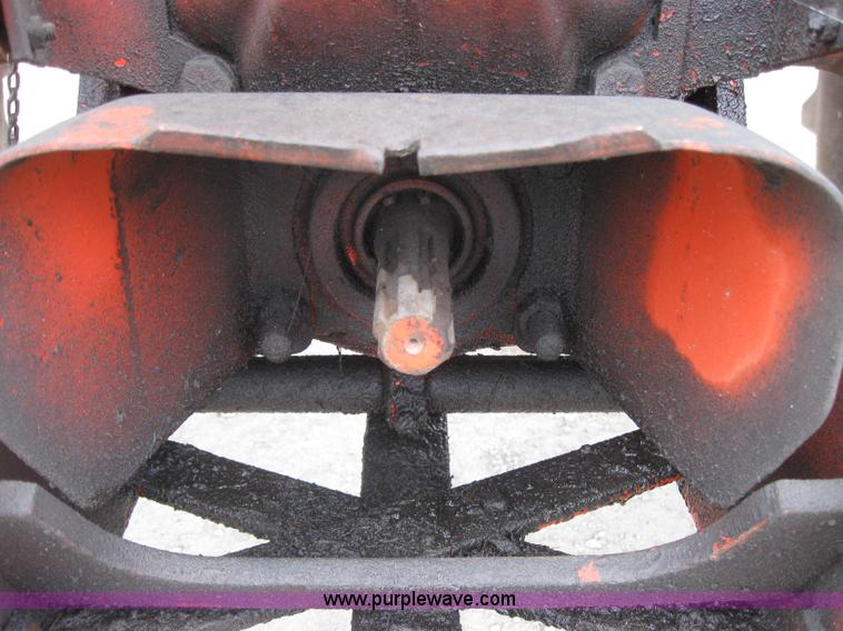 image for item 5253 Case 1175 tractor