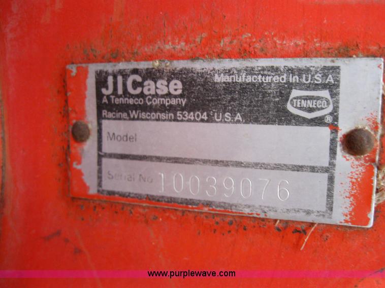 image for item 5253 Case 1175 tractor