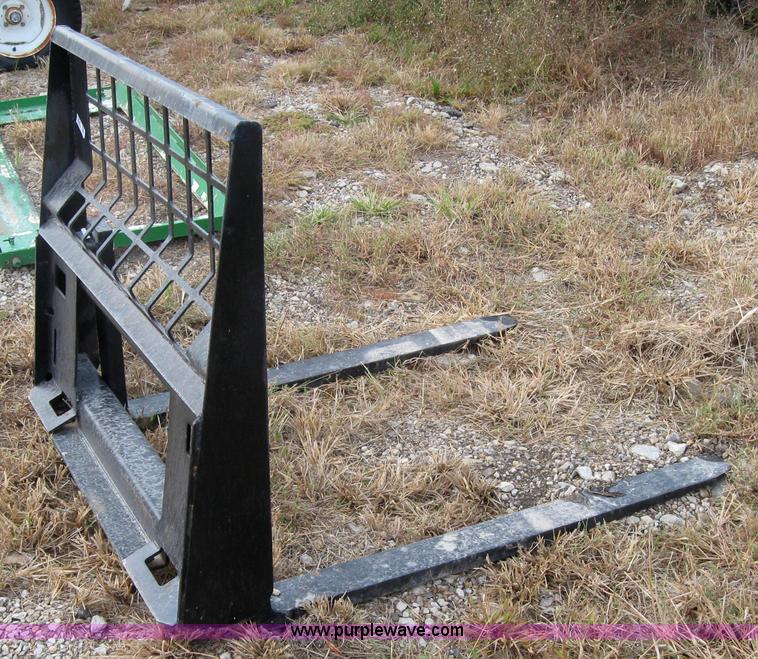 image for item 5254 Pallet fork skid steer attachment