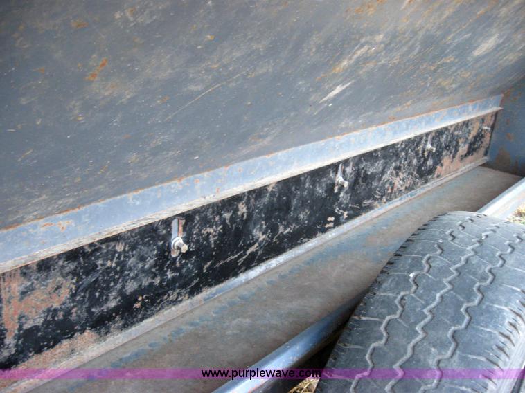 image for item 5256 L&H portable feeder