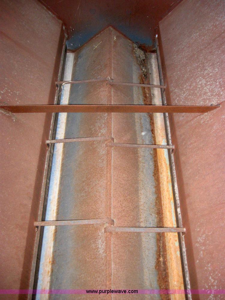 image for item 5256 L&H portable feeder