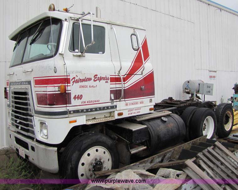 image for item 5262 1980 International Transtar II cab over semi truck