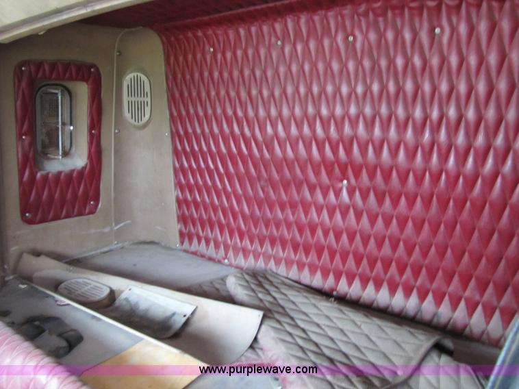 image for item 5262 1980 International Transtar II cab over semi truck