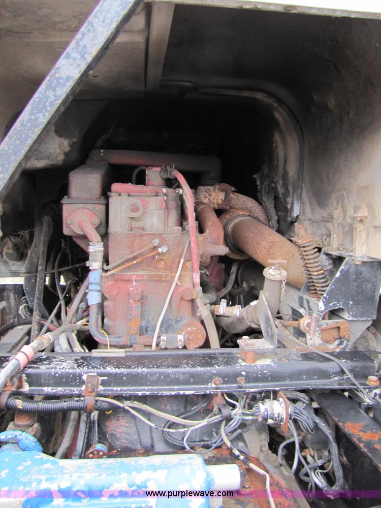 image for item 5262 1980 International Transtar II cab over semi truck