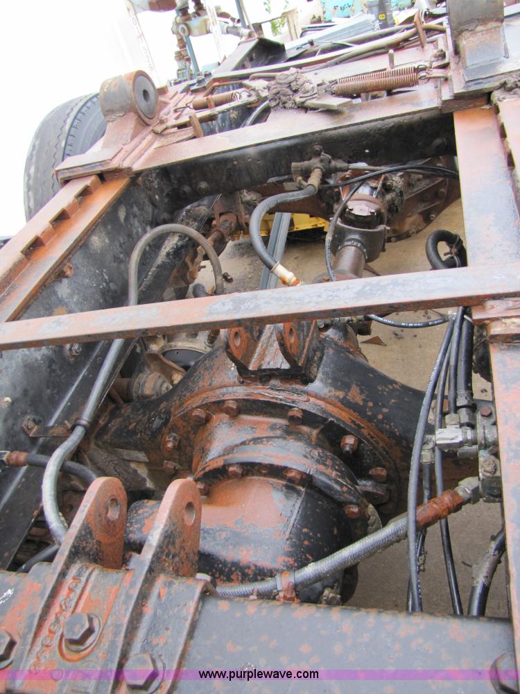 image for item 5262 1980 International Transtar II cab over semi truck