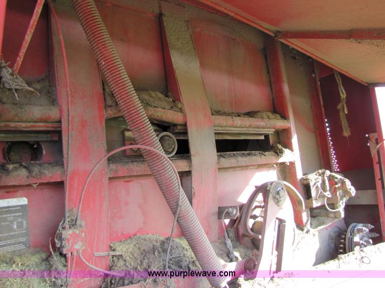 image for item 5271 Case IH 8580 4x4 large square baler